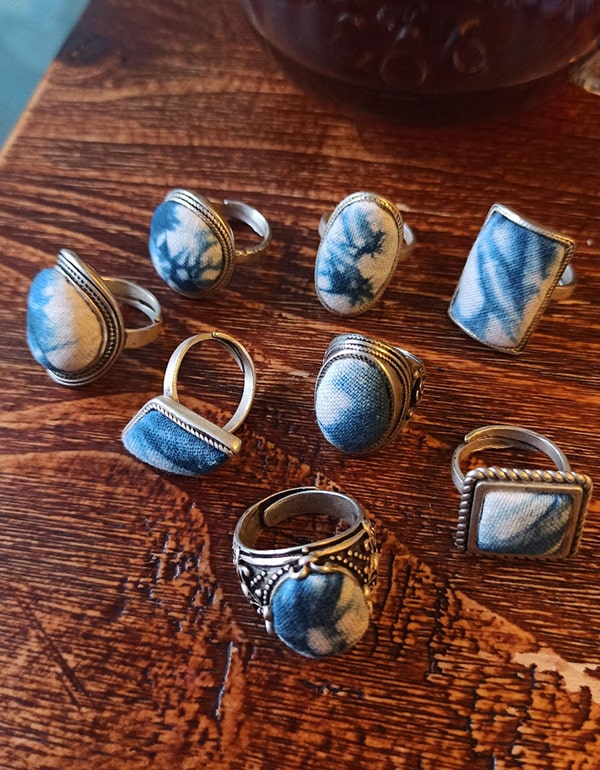 Blue Dyed Vintage Handmade Ring Silver