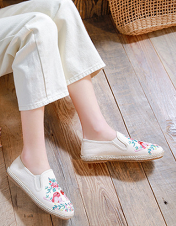 Ethnic Style Embroidery Cotton Shoes