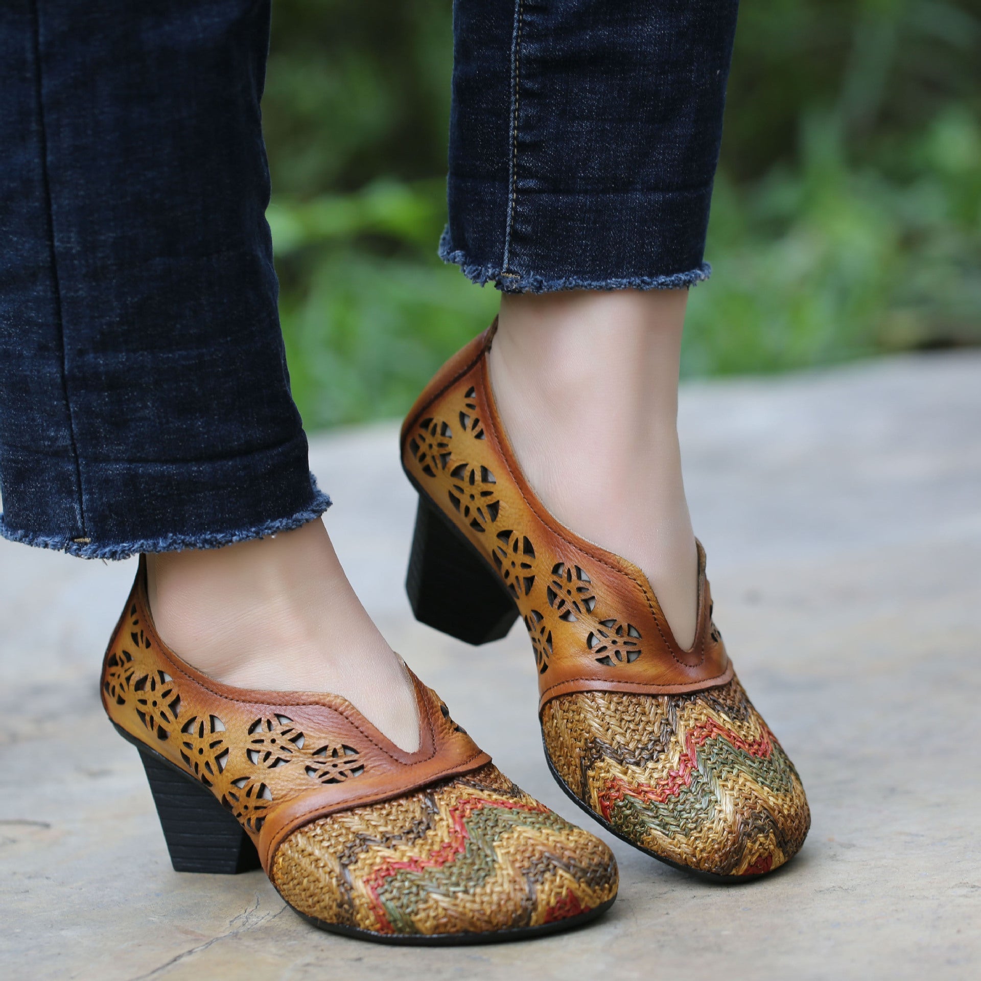 Hand-Woven Retro Ethnic Women's Shoes