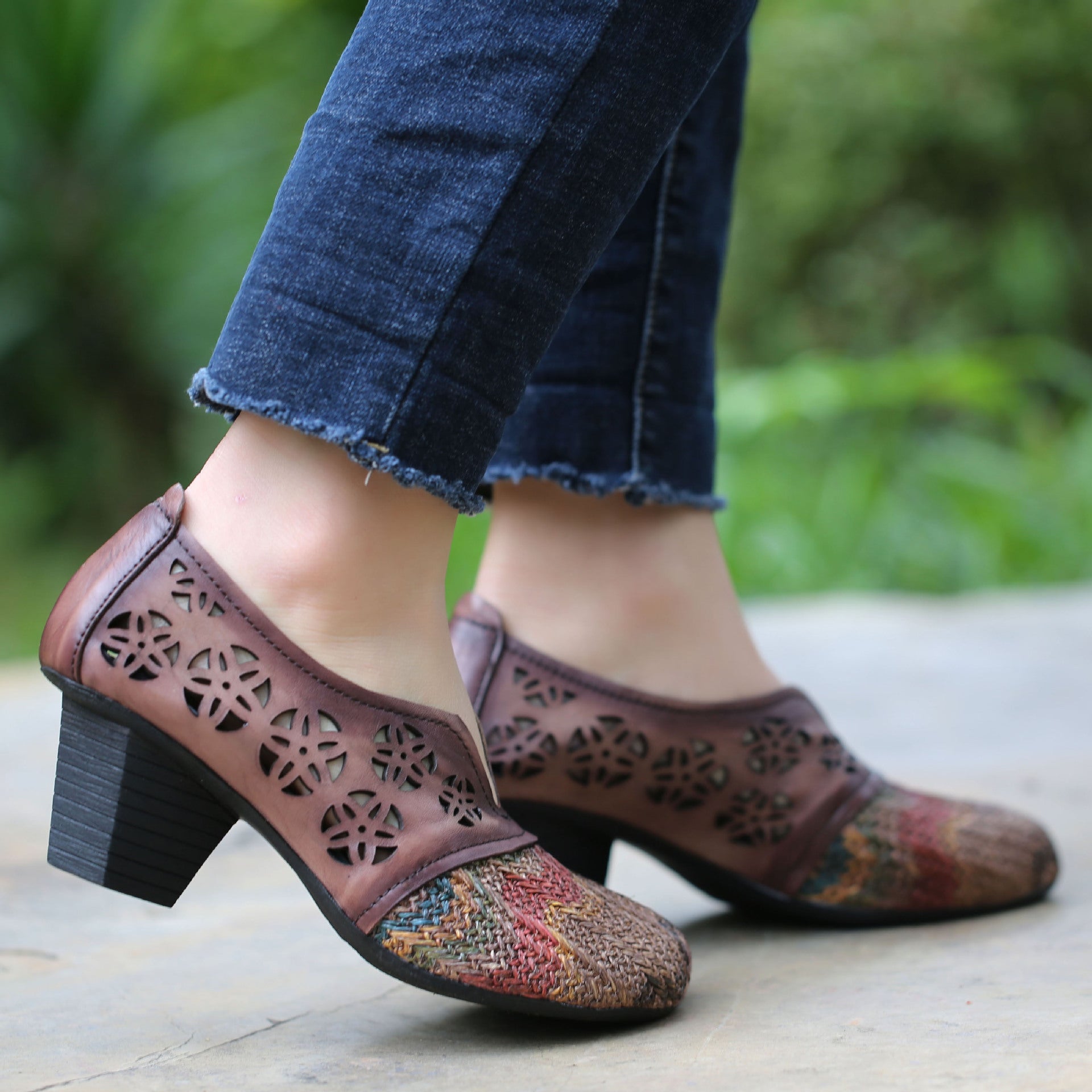 Hand-Woven Retro Ethnic Women's Shoes