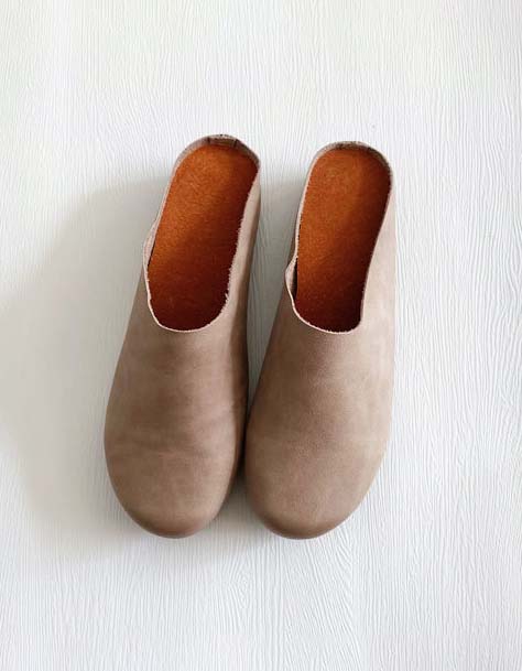 Handmade Retro Soft Leather Flat Slippers