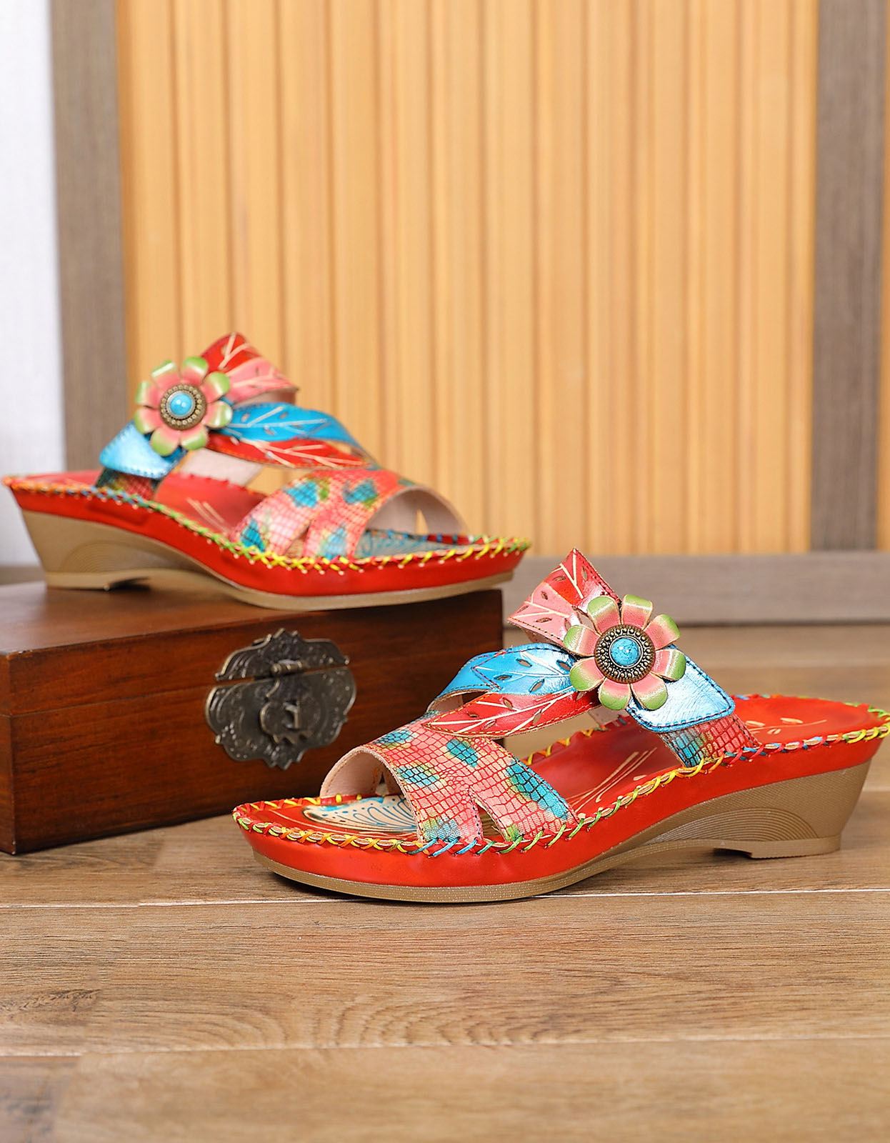 Leather Printed Chinese Style Oriental Slippers