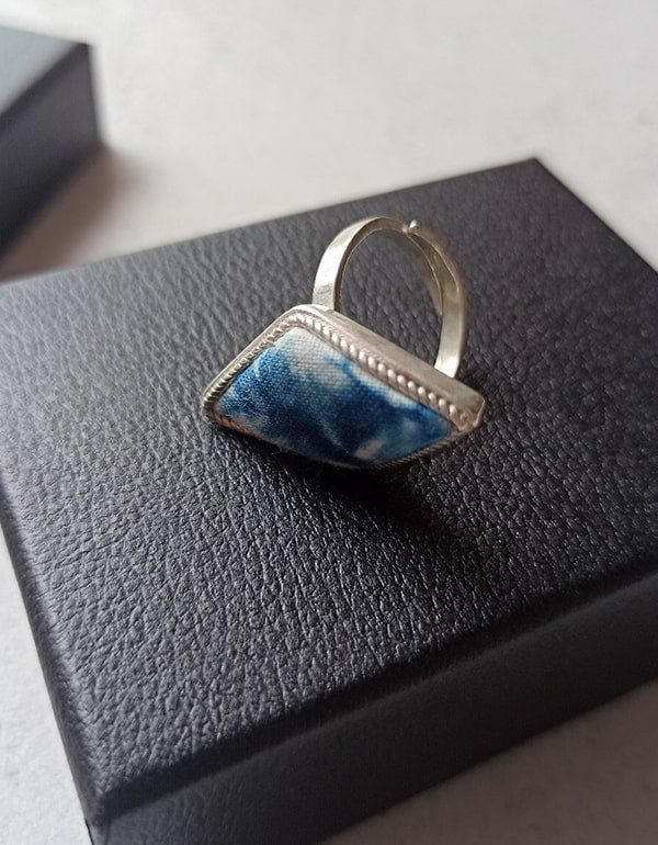 Blue Dyed Vintage Handmade Ring Silver