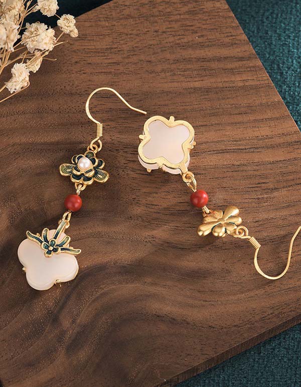 Pink Jade Four-leaf Retro Earrings