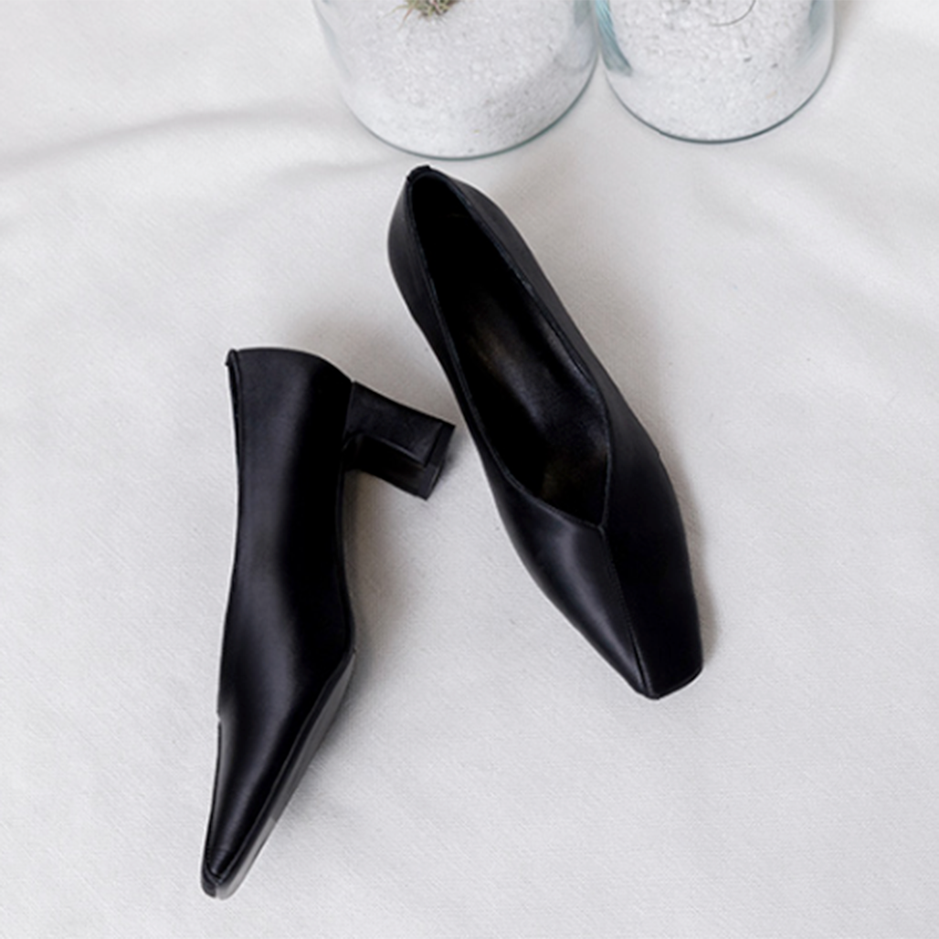 Silk Surface Square Head Vintage Heels