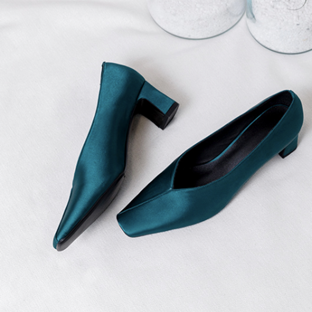 Silk Surface Square Head Vintage Heels