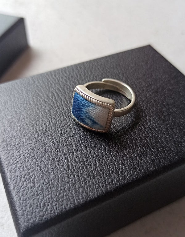 Blue Dyed Vintage Handmade Ring Silver