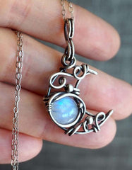 Vintage Silver Moonstone Necklace